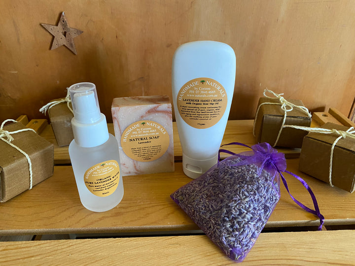 Handmade Naturals Christmas $35 Gift Packs